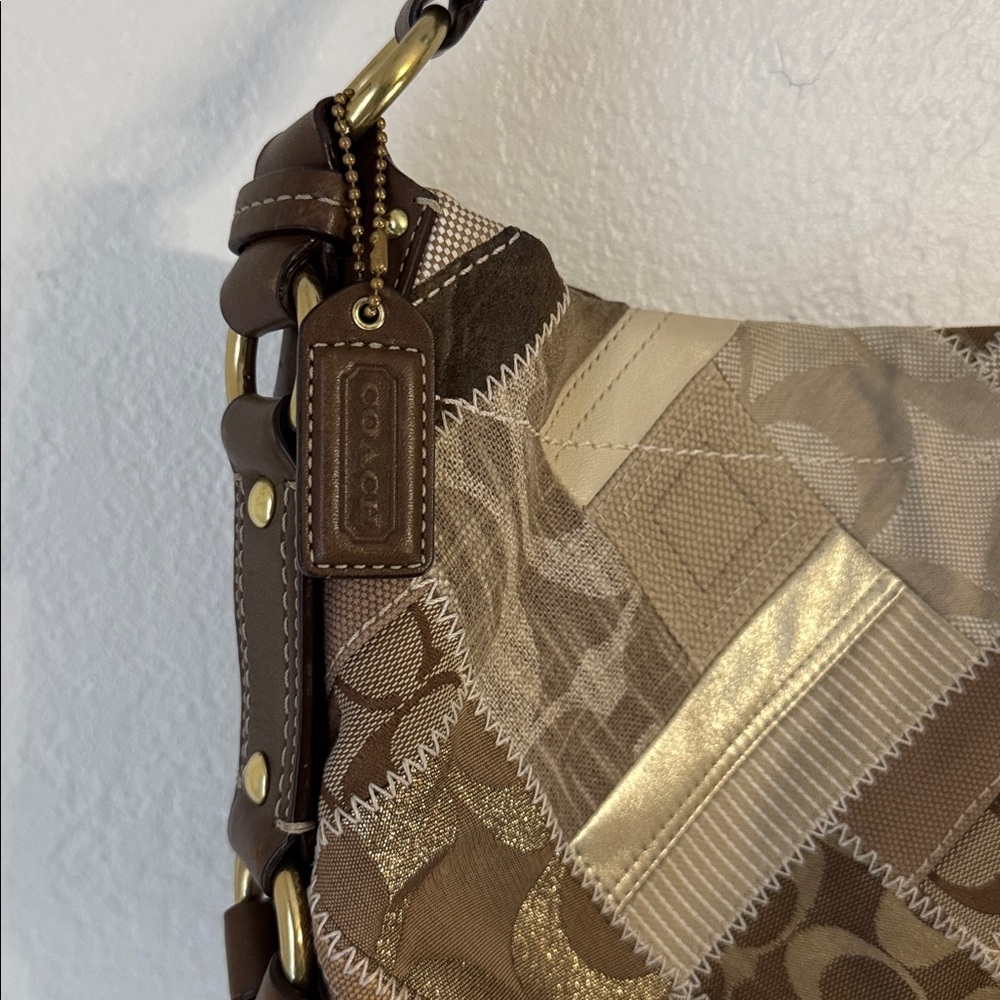 Coach Patchwork Carly - image 4